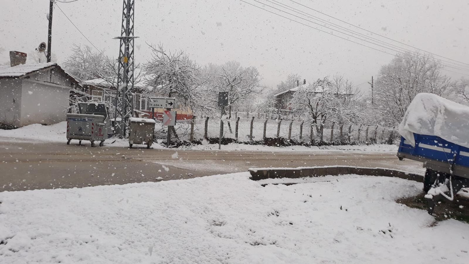 Samsun’da kış geri döndü! Nisan ayında kar sürprizi!