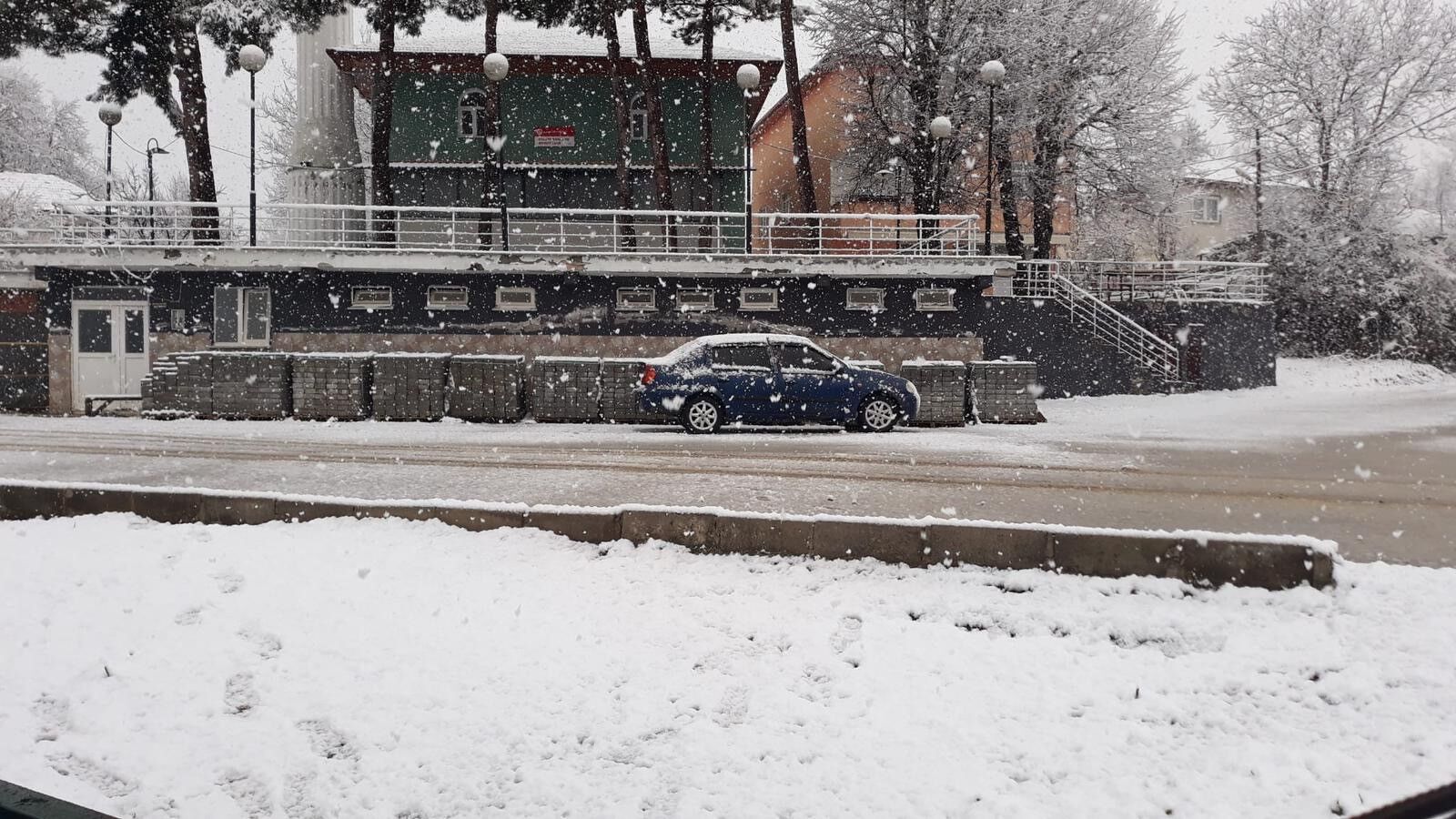 Samsun’da kış geri döndü! Nisan ayında kar sürprizi!