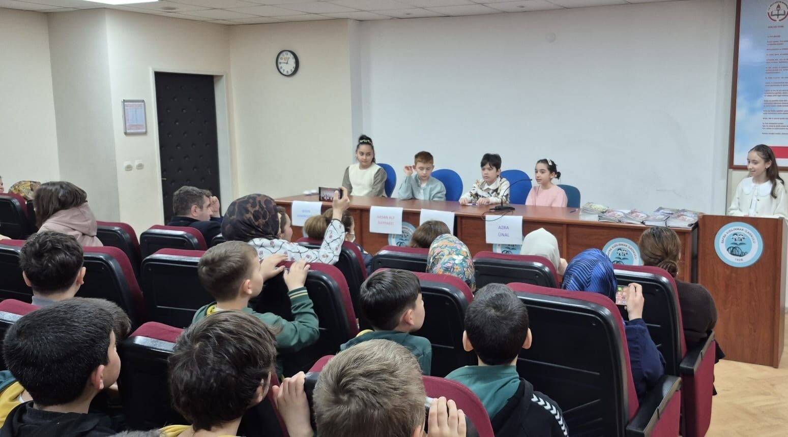 Samsun'da minik yazarlardan büyük yürek!