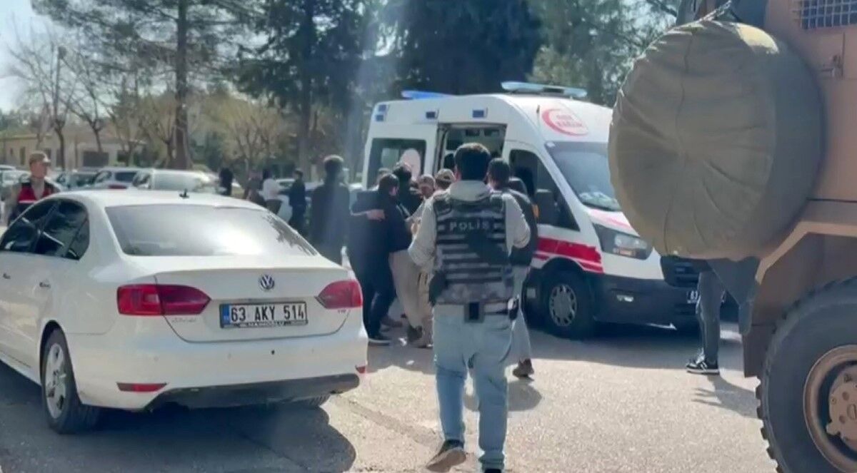 Şanlıurfa'da liseye silahlı baskın! Saldırgan canına kıydı
