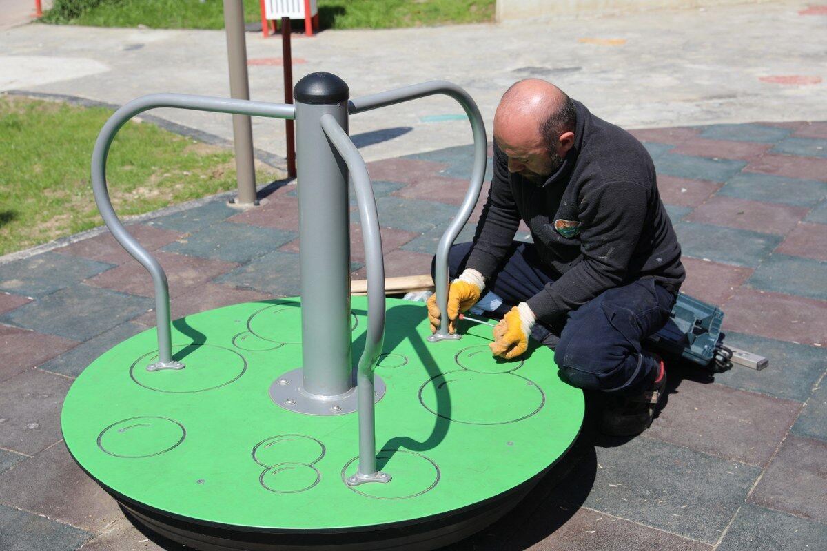 İlkadım’da parklar yenileniyor! Yaza hazırlık başladı