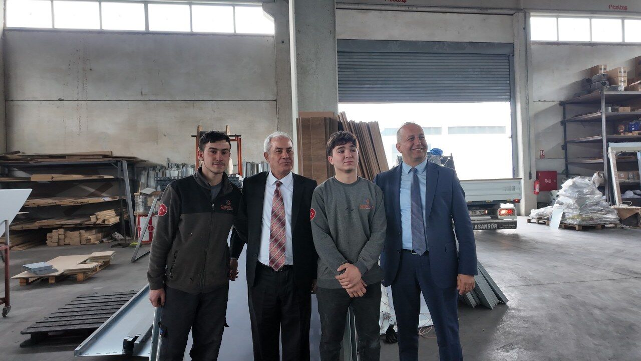Bafra’da eğitim-sanayi el ele! Gençlere istihdam kapısı
