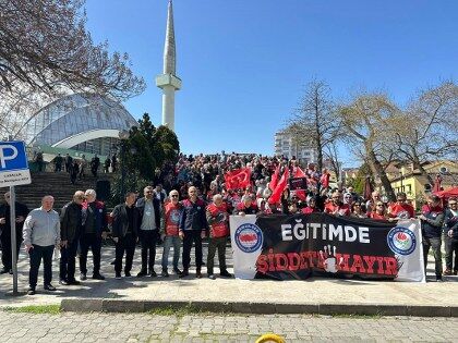 samsun haber: Samsun'da öğretmenler sokakta! "O oyunlar yasaklansın"