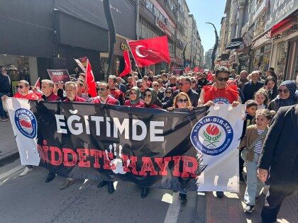 samsun haber: Samsun'da öğretmenler sokakta! "O oyunlar yasaklansın"