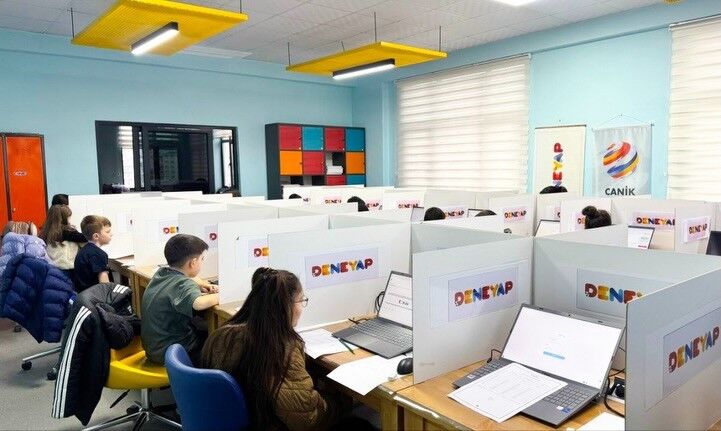 Canik’te sınav heyecanı: Öğrencileri CANİKMAN karşılıyor