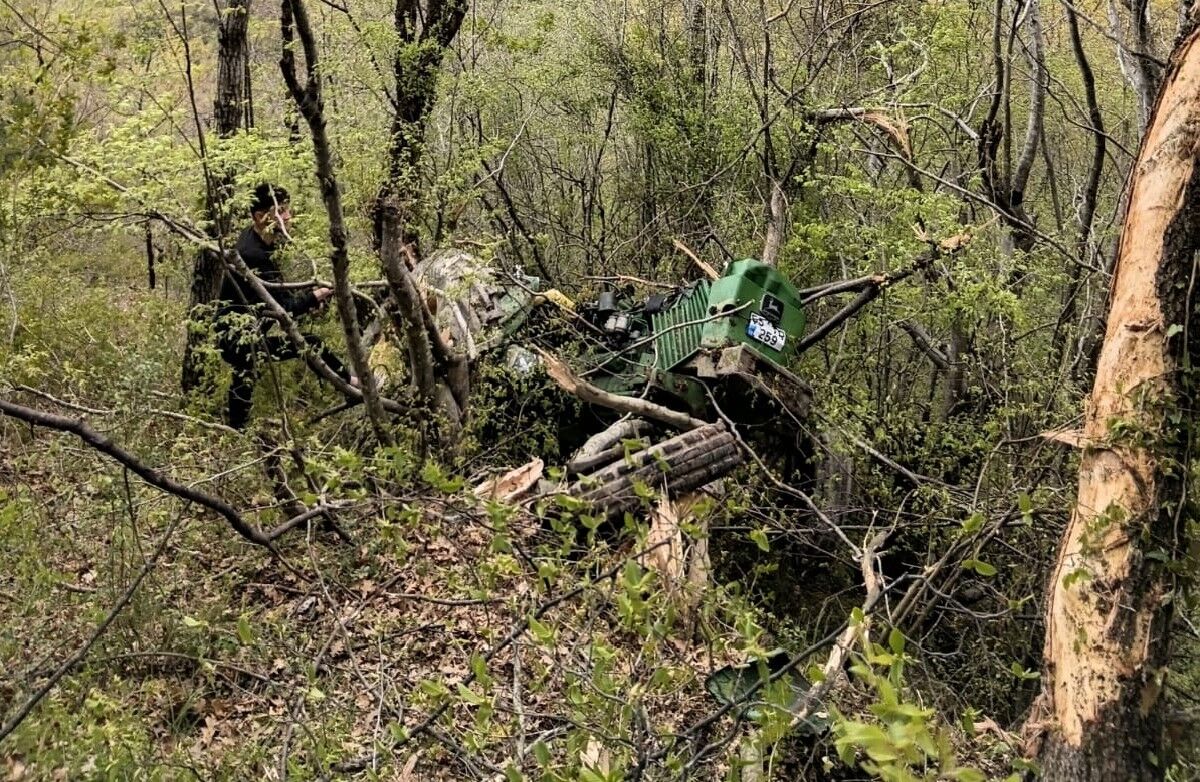 Samsun’da traktör uçuruma yuvarlandı!