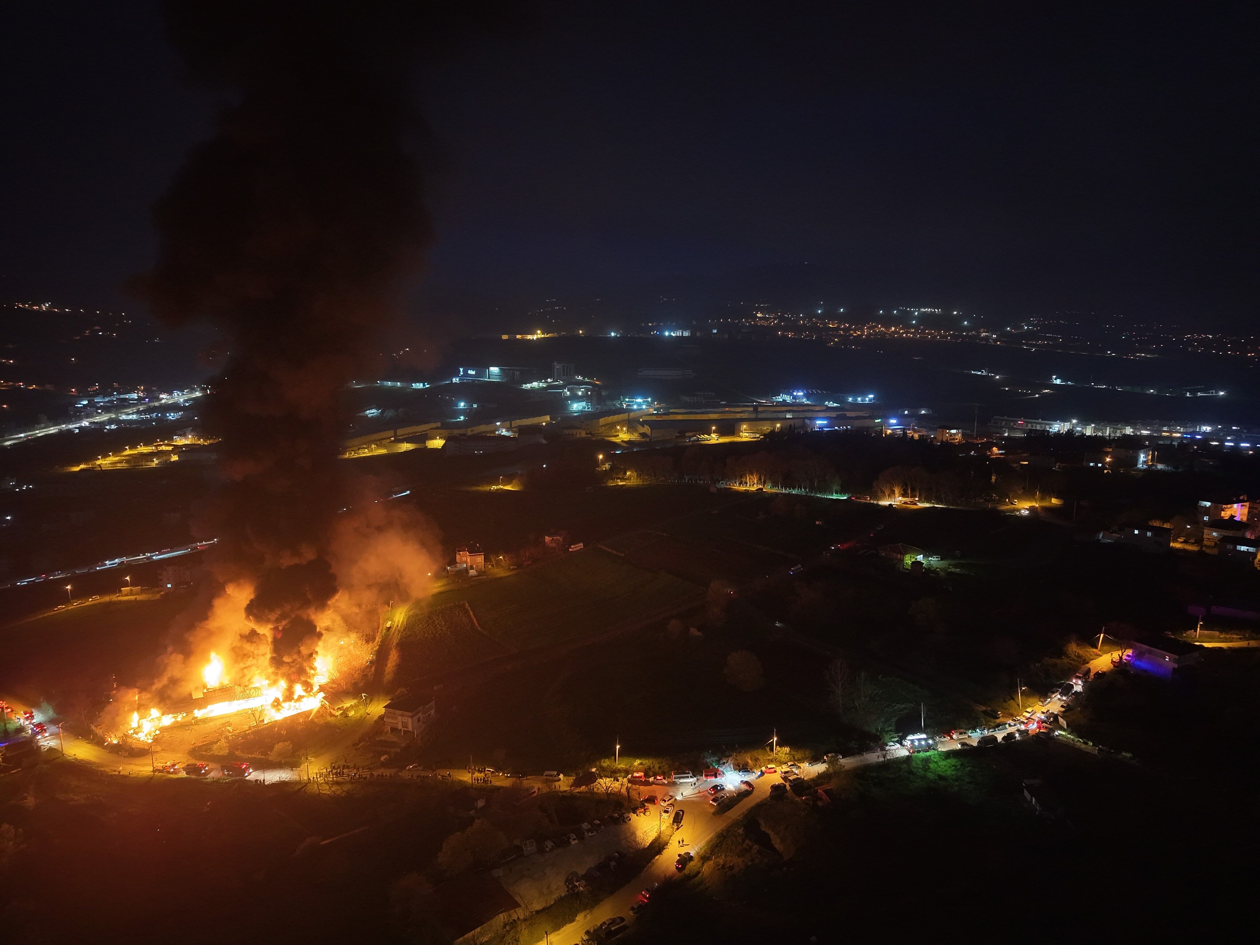 Samsun’daki yangın felaketi havadan görüntülendi