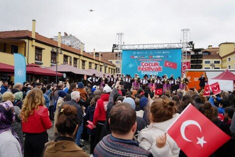 samsun haber: Samsun’da 9 ülkeden çocuklar sahne aldı! 23 Nisan coşkusu büyüdü