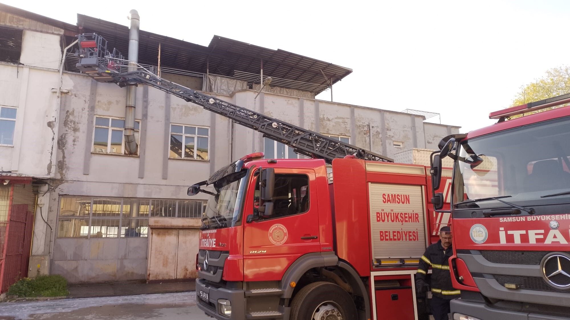 Samsun'da halı yıkama atölyesinde yangın! 