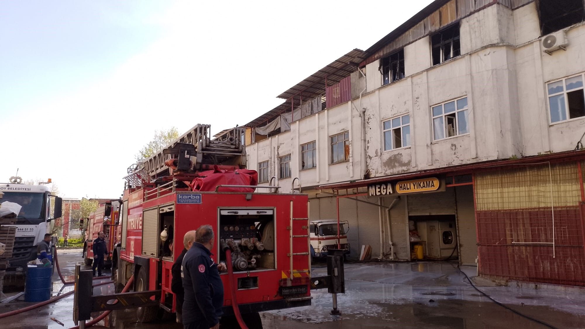 Samsun'da halı yıkama atölyesinde yangın! 
