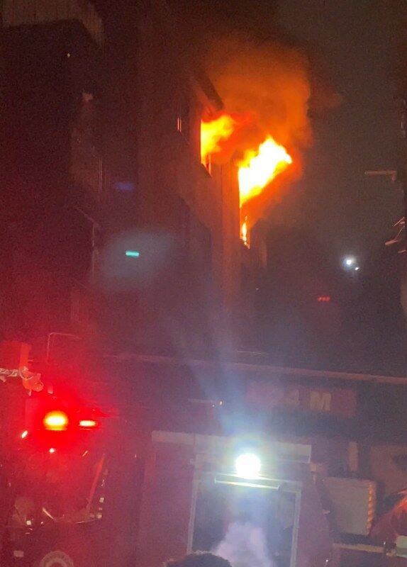 A W695101 03 574X800