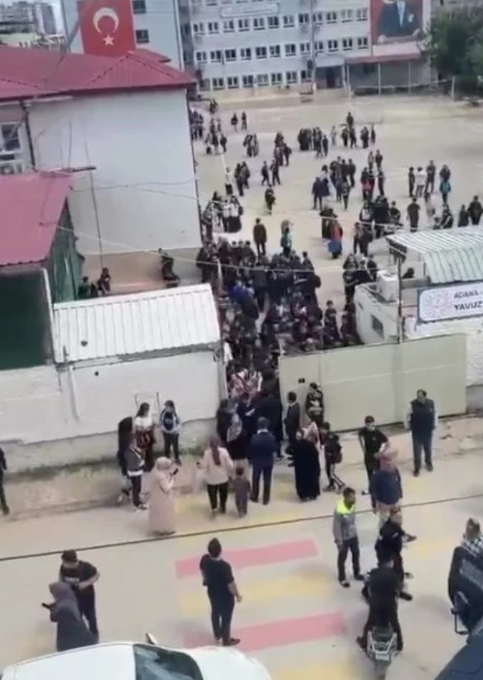 Adana'da büyük panik! Silah seslerini duyan okula koştu