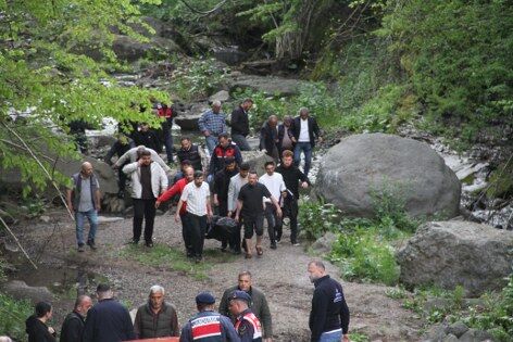 samsun haber: Samsun Kabaceviz Şelalesi'nde piknik keyfi faciaya döndü! 1 ölü