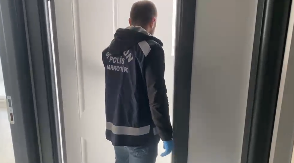 samsun haber: Samsun'da eve baskın! On binlerce adet geçirildi 