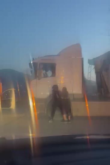 Samsun’da yol ortasında gerginlik! Vatandaşlar araya girdi Gerginlik 2