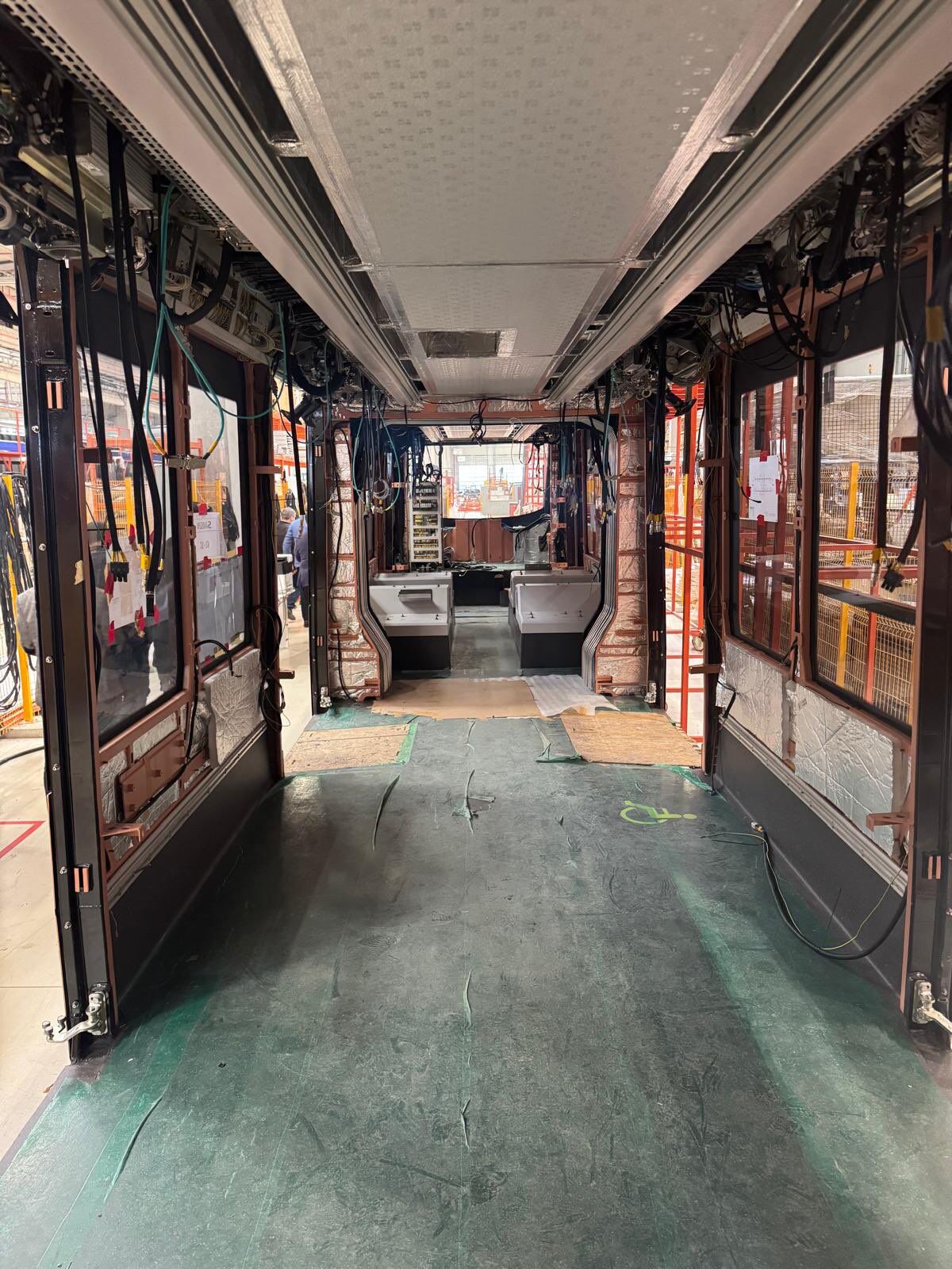 Samsun'un yeni tramvayları üretimde! Yerinde incelediler 