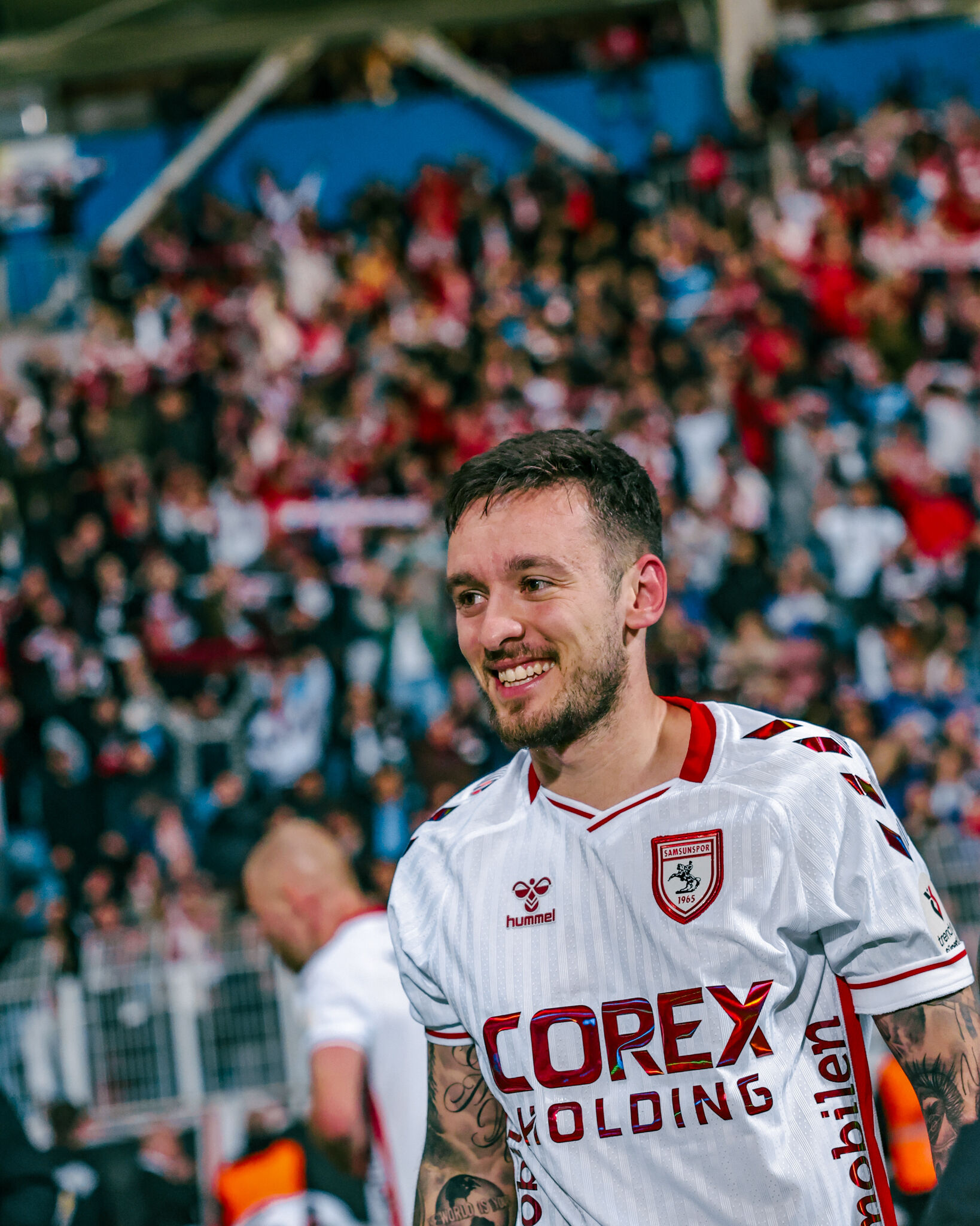 H Fzz Mf Wg A A Pqtu