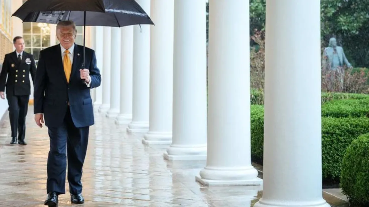 Trump hastaneye mi kaldırıldı? Beyaz Saray'ın açıklaması şüphe yarattı