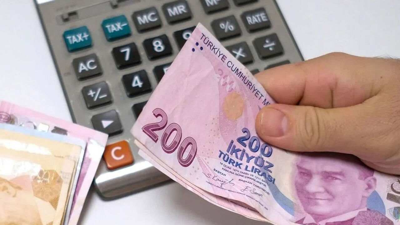 Memur zammında büyük değişim! İlk tahminler geldi