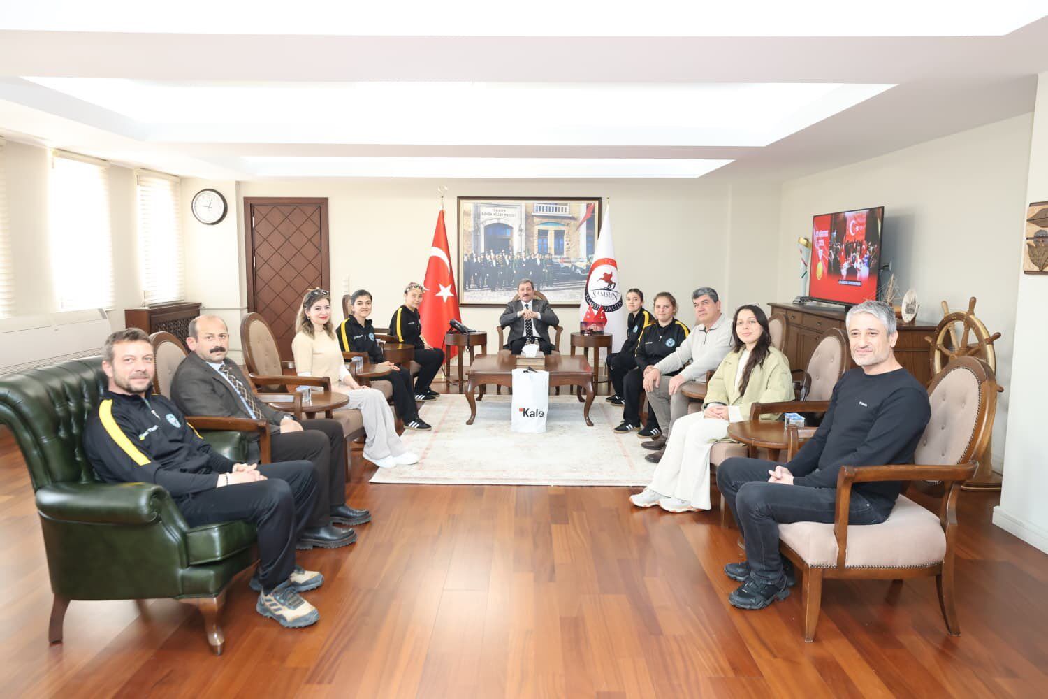 Özel sporcular Samsun’da! Vali Orhan Tavlı'ya ziyaret