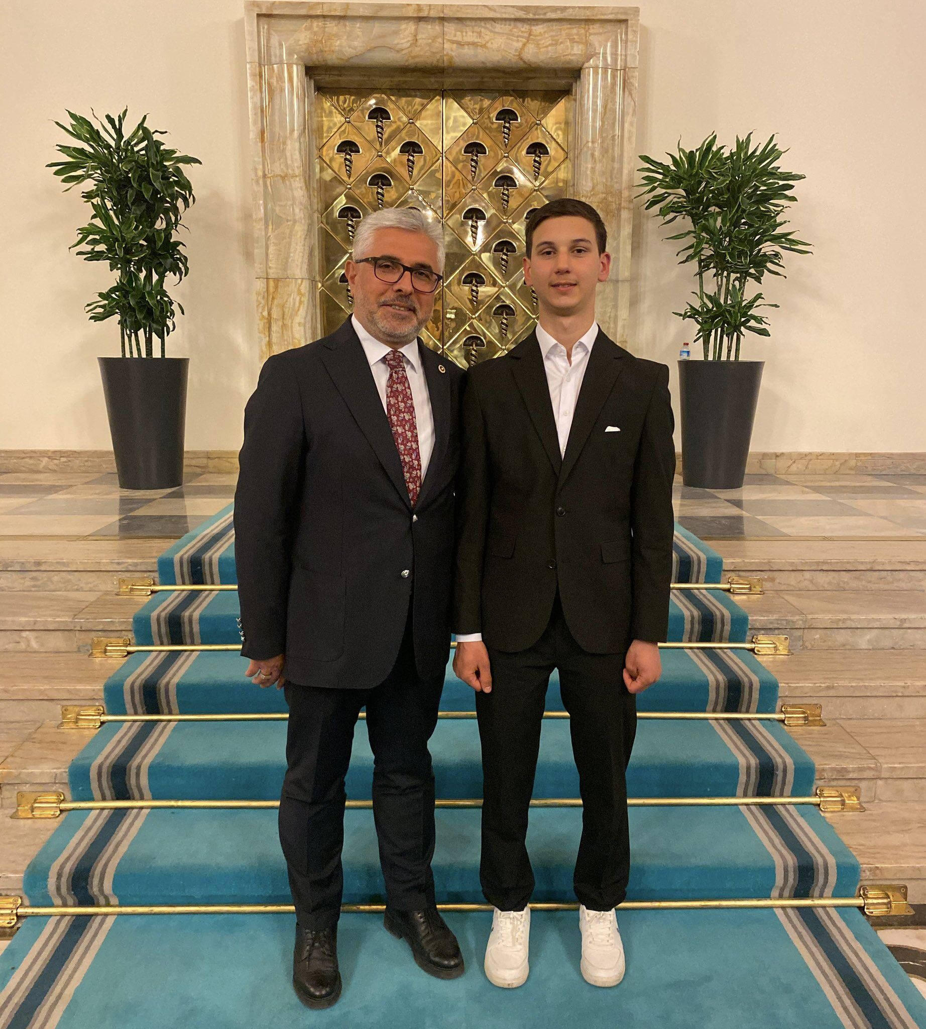 Samsunlu yılın çırağı Emrullah Orhan'dan AK Partili Ersan Aksu'ya ziyaret