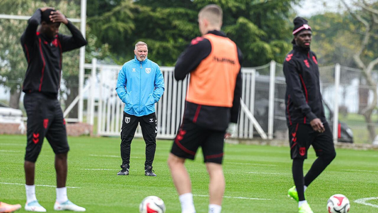 samsunspor haber: Samsunspor'un kamp kadrosu açıklandı! Eksikler  var 
