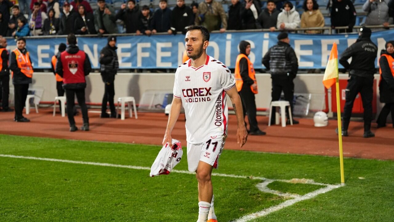 Samsunsporlu Emre Kilinc Gonulleri Fethetti Kapak