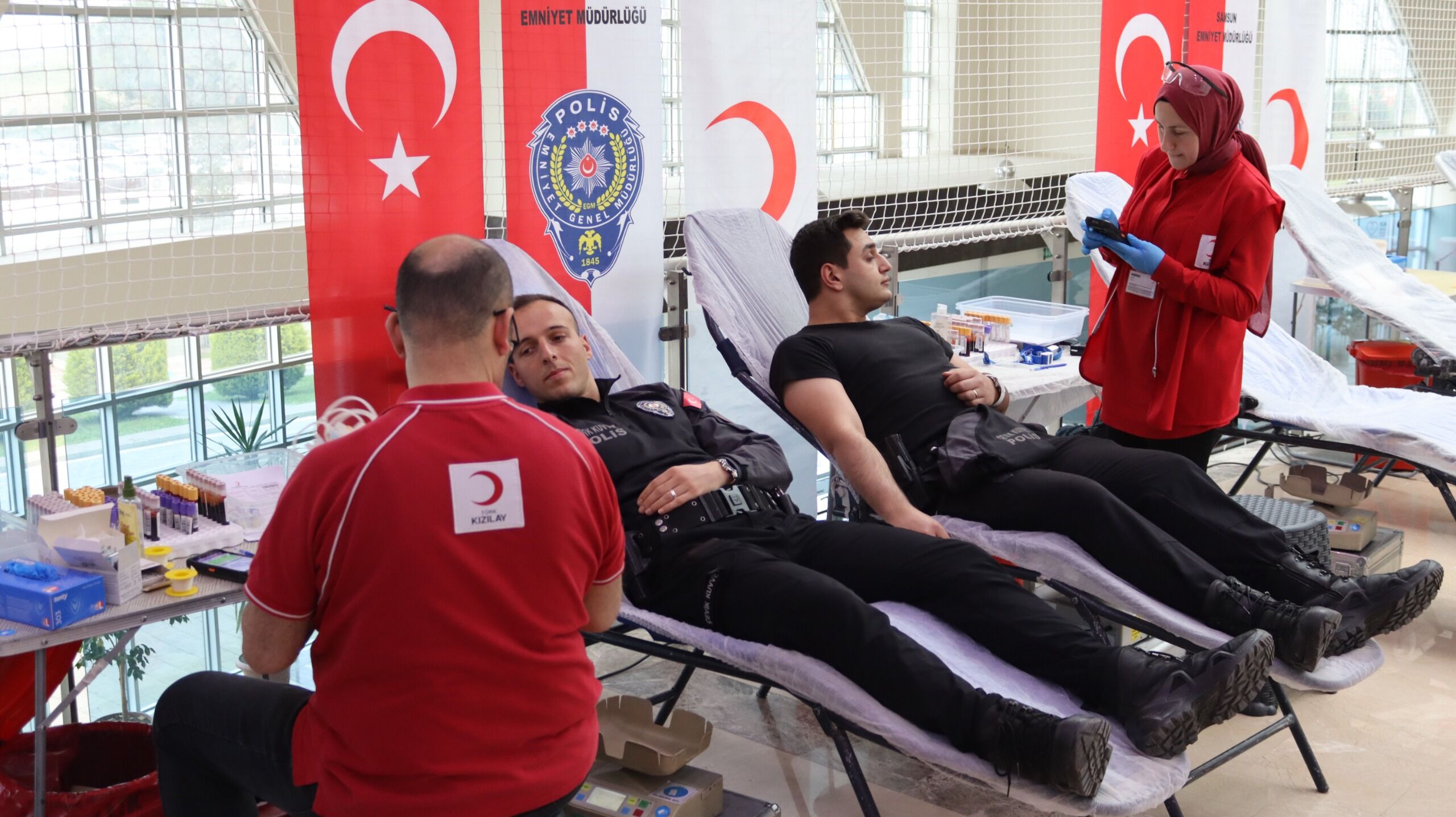 Samsun Emniyeti'nden Kızılay’a "hayati" destek!