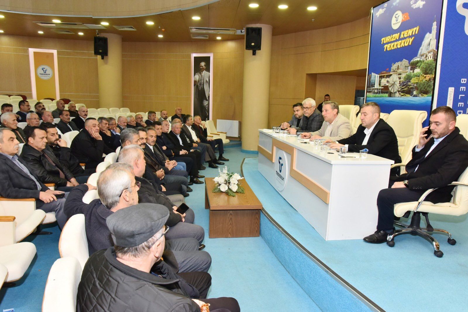 samsun haber: Başkan Mustafa Candal Tekkeköy'de muhtarlarla buluştu