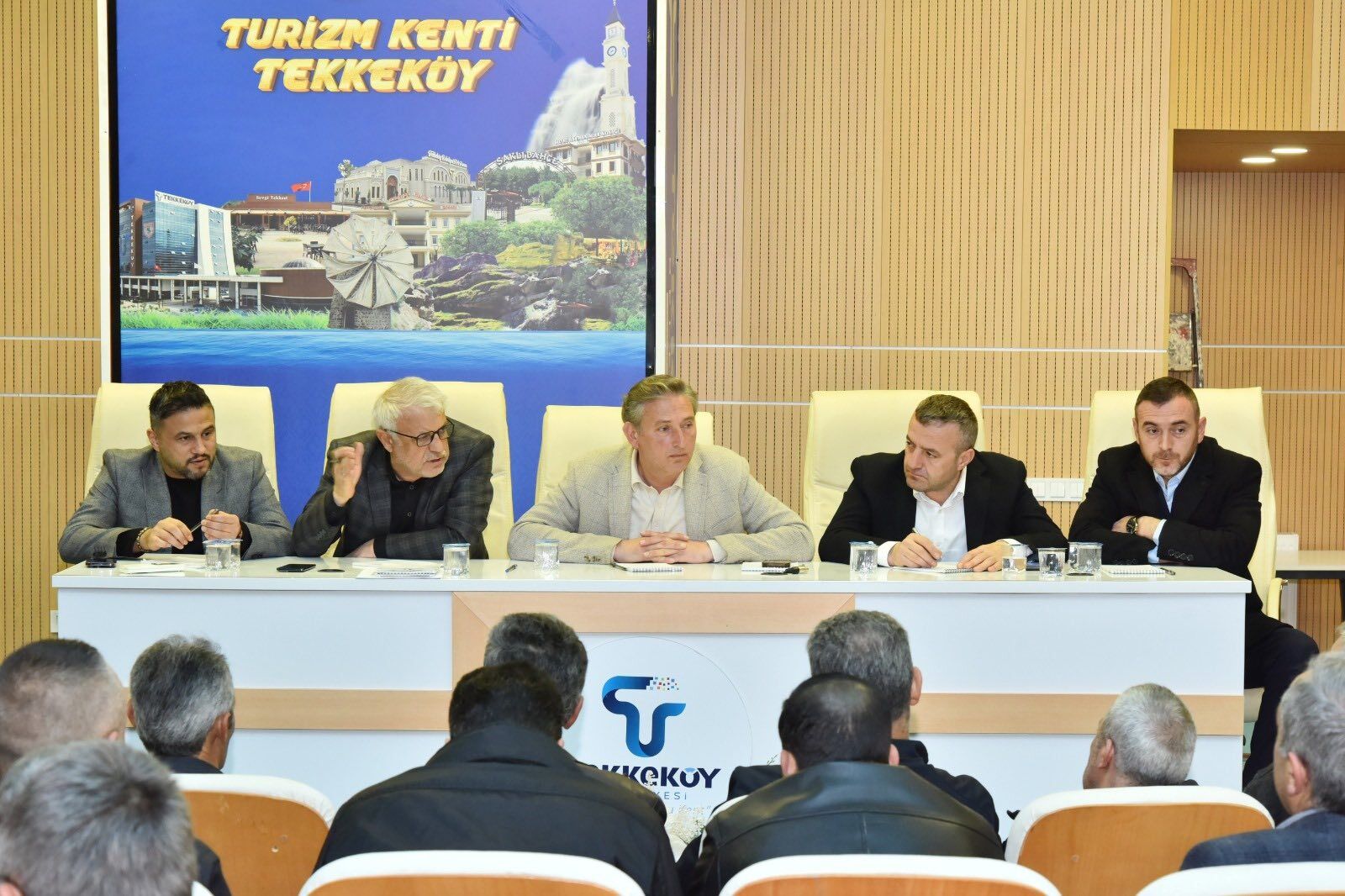 samsun haber: Başkan Mustafa Candal Tekkeköy'de muhtarlarla buluştu