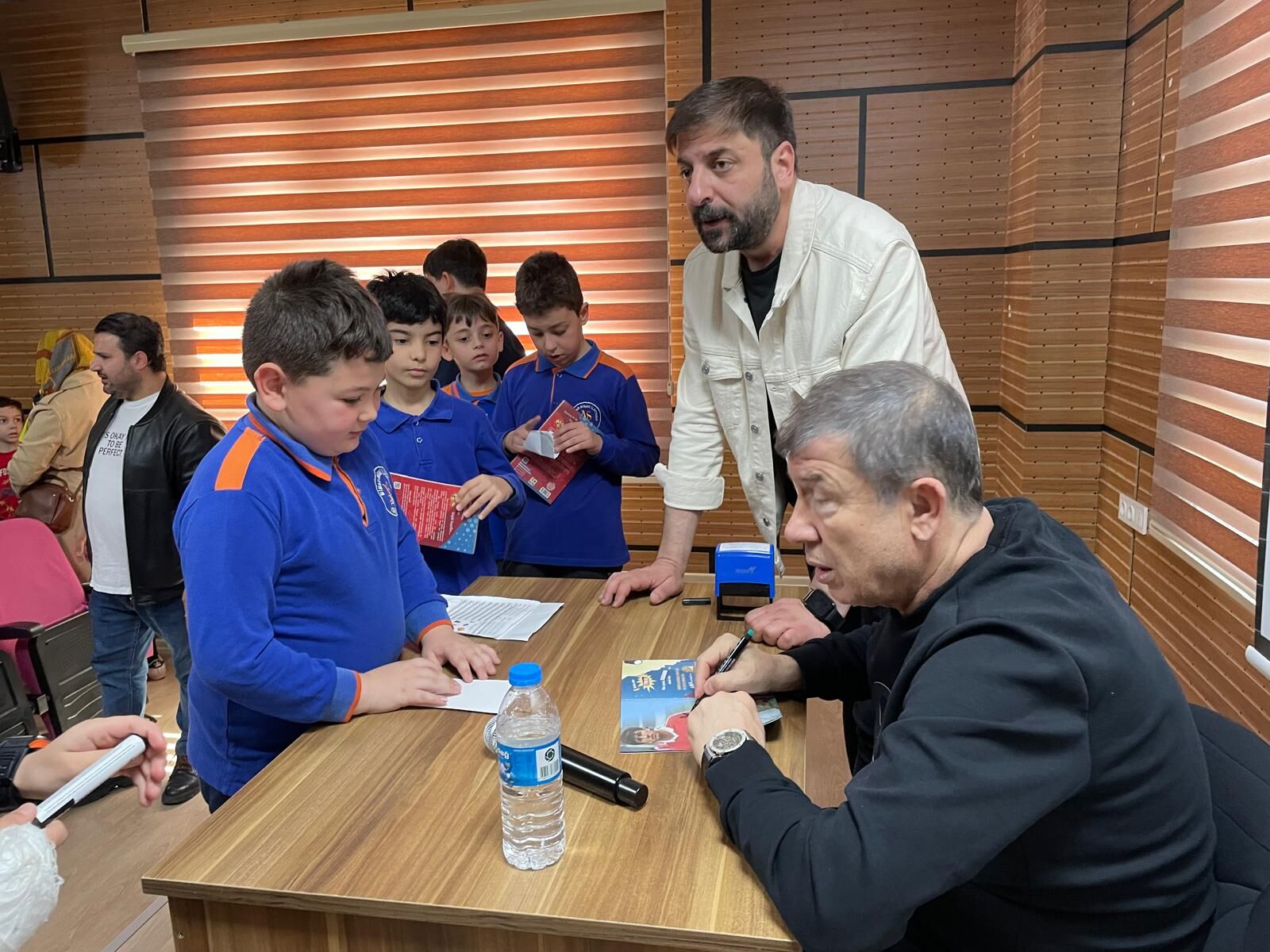 Efsane golcü Tanju Çolak Samsun'da öğrencilerle buluştu 