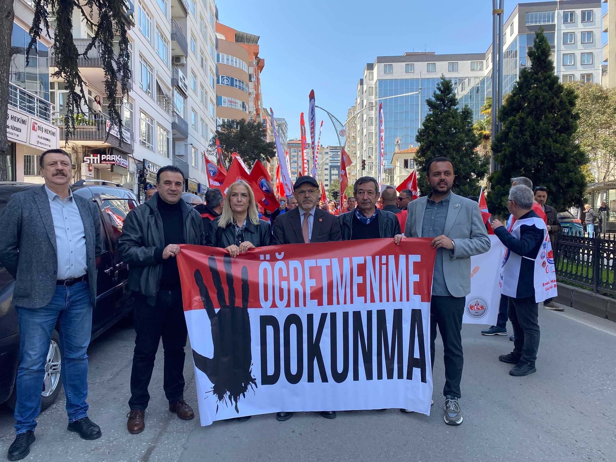 samsun haber: Samsun'da öğretmenler iş bıraktı! Sokakta ortak mesaj 