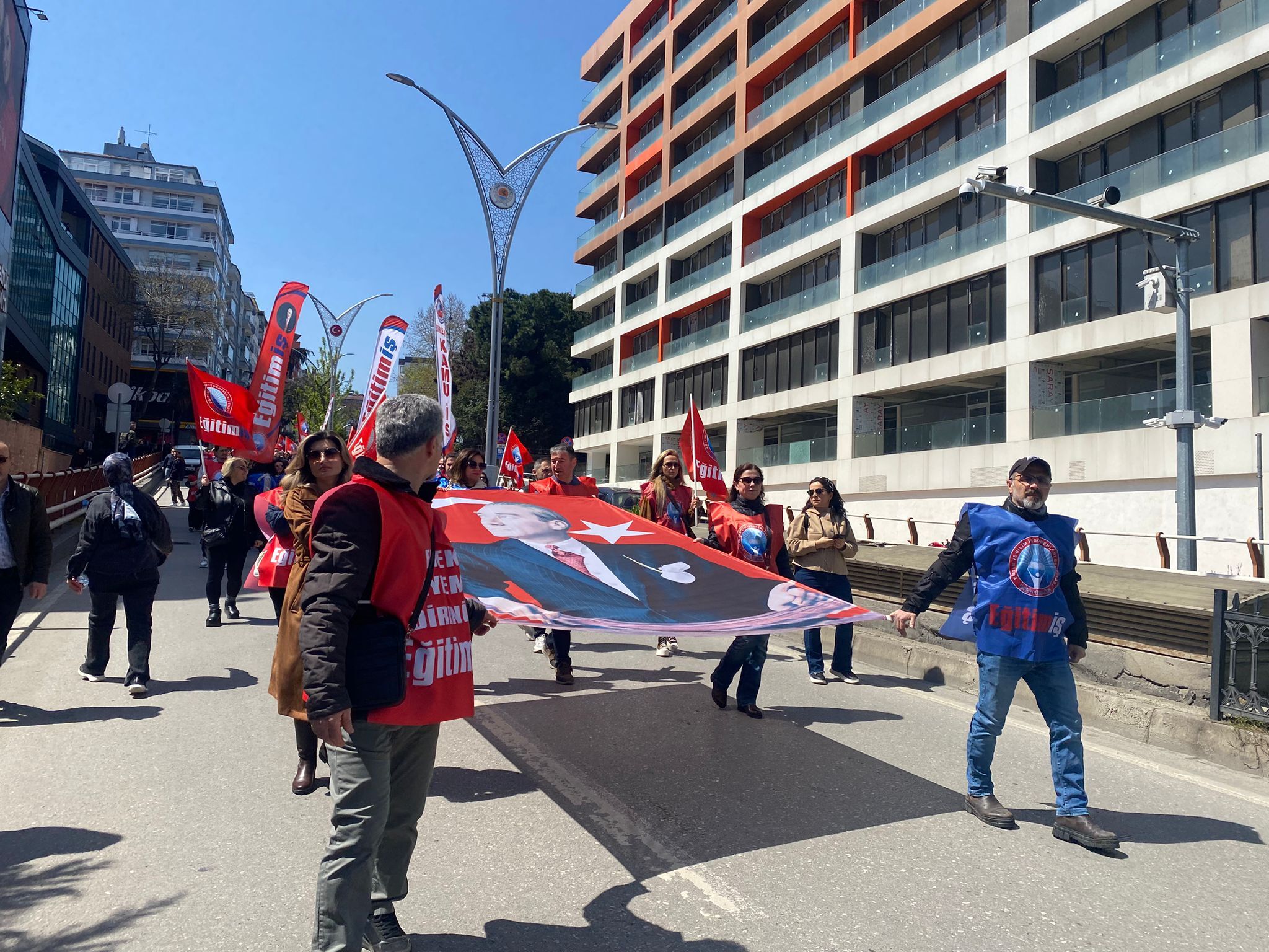 samsun haber: Samsun'da öğretmenler iş bıraktı! Sokakta ortak mesaj 