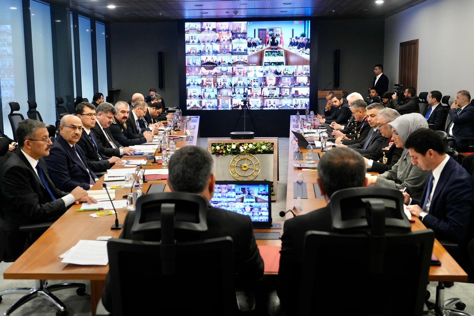 Okullar için kritik zirve! Samsun’da yeni tedbirler yolda