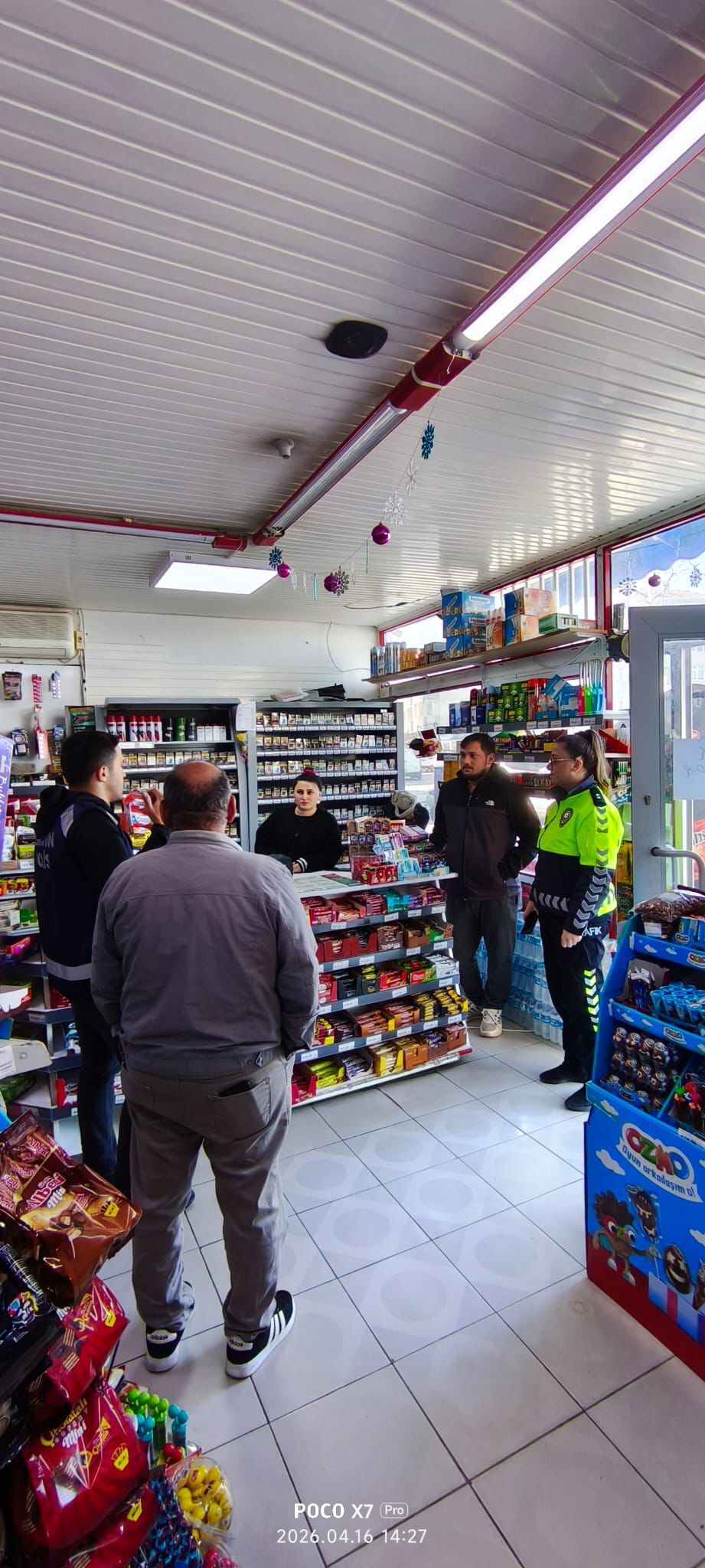 samsun haber Samsun’da okul çevrelerinde sıkı denetim! Polis sahada