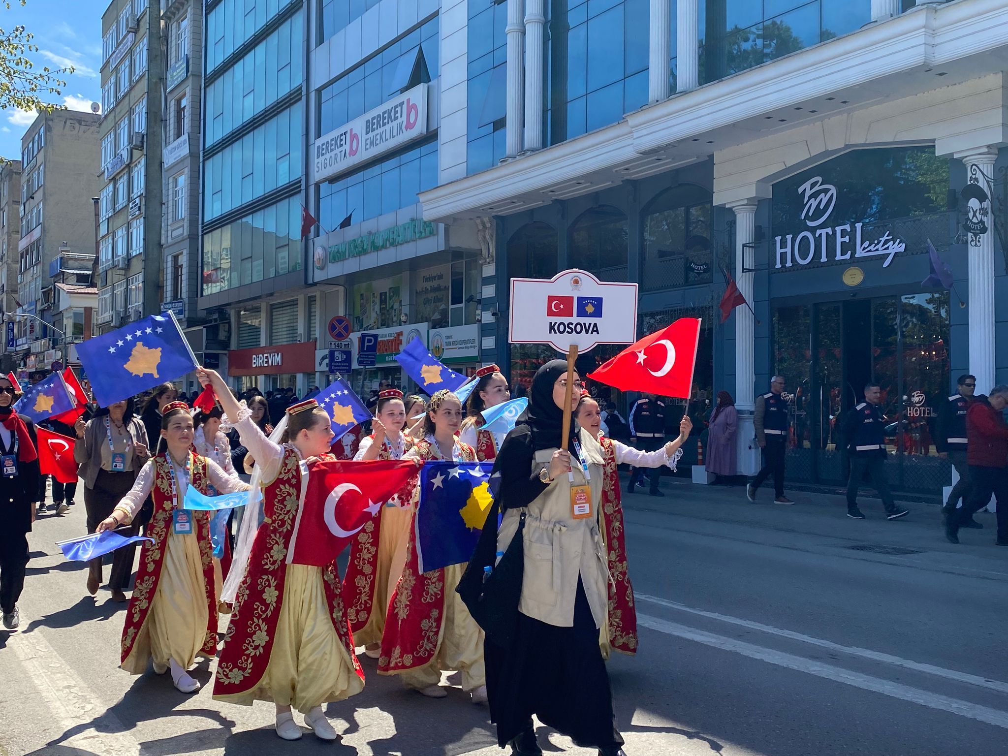 samsun haber: Samsun'da 23 Nisan coşkusu! Türk dünyası çocukları buluştu 