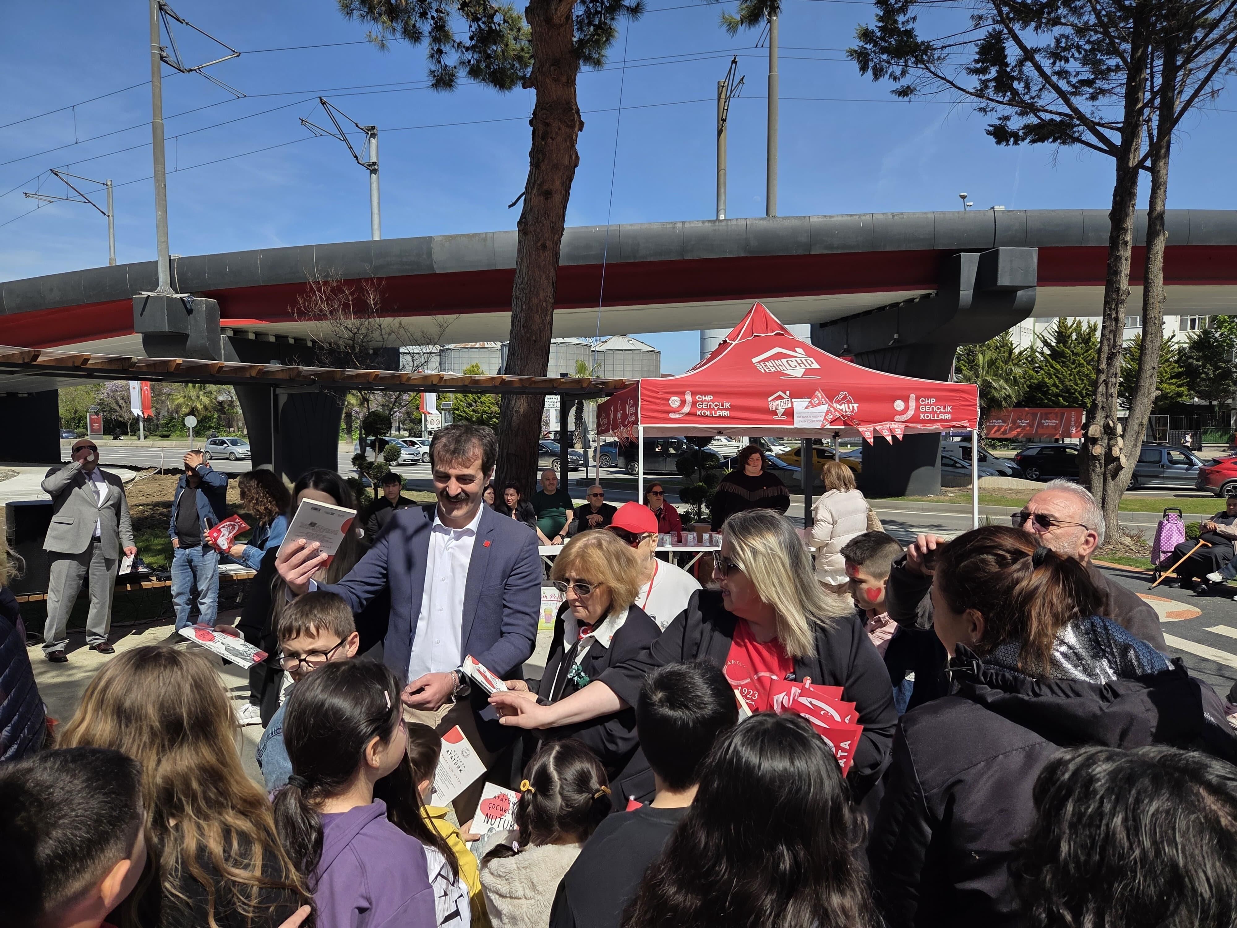 Samsun’da CHP’den çocuklara bayram şenliği