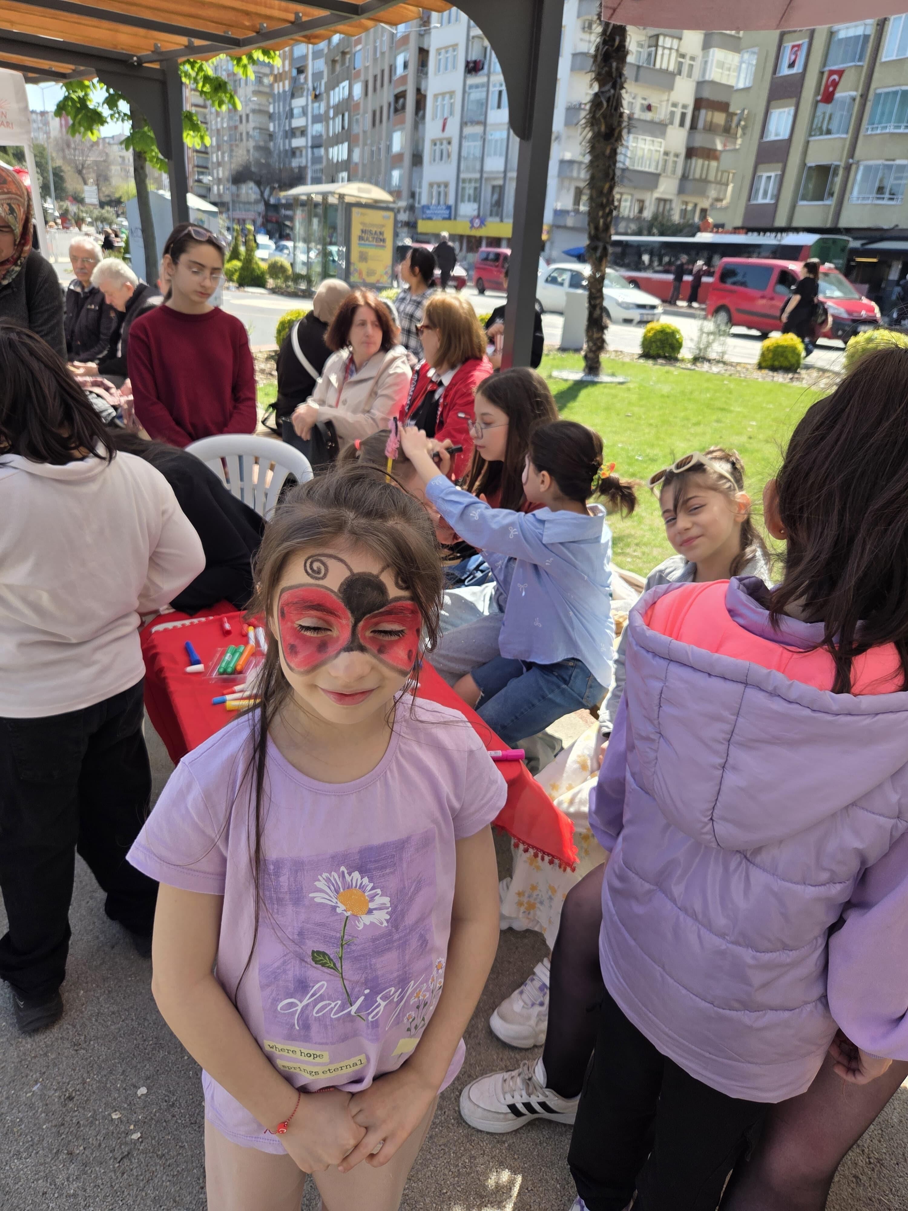 Samsun’da CHP’den çocuklara bayram şenliği