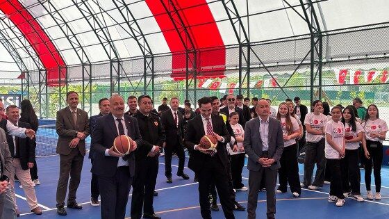 samsun haber: Salıpazarı'na spor yatırımı! Çok amaçlı tesis hizmete girdi