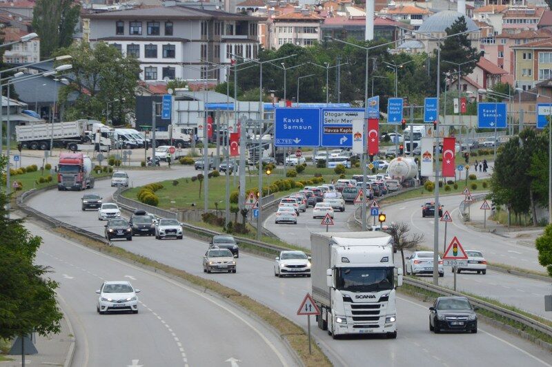 samsun haber: Havza geçişinde sürücüleri zorlayan trafik