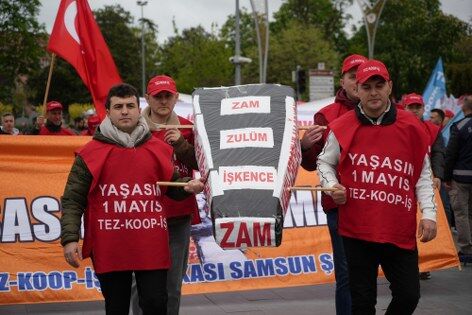 samsun haber: Samsun'da yağmur altında 1 Mayıs coşkusu! İşçiler taleplerini haykırdı 