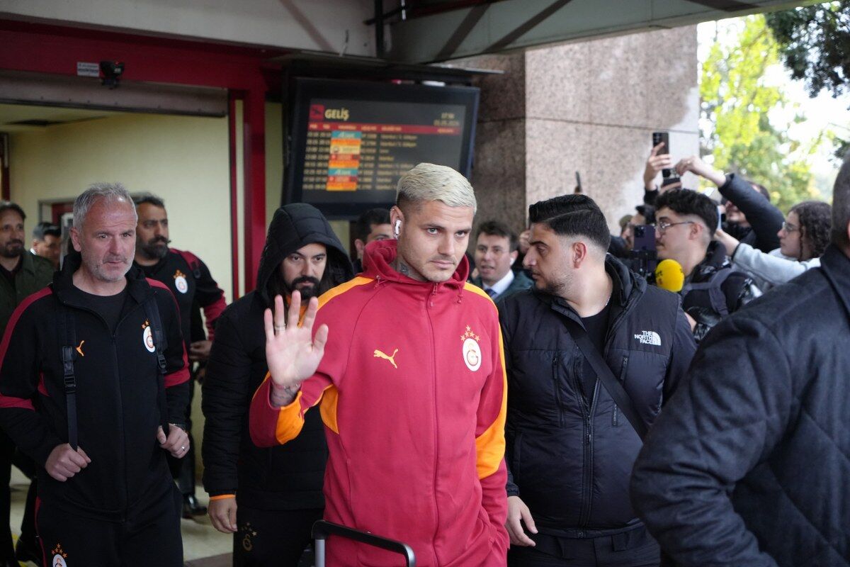 A W695641 02 1200X800