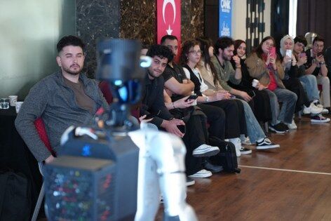samsun haber: Samsun'da ilginç anlar! Robottan gençlere ders 