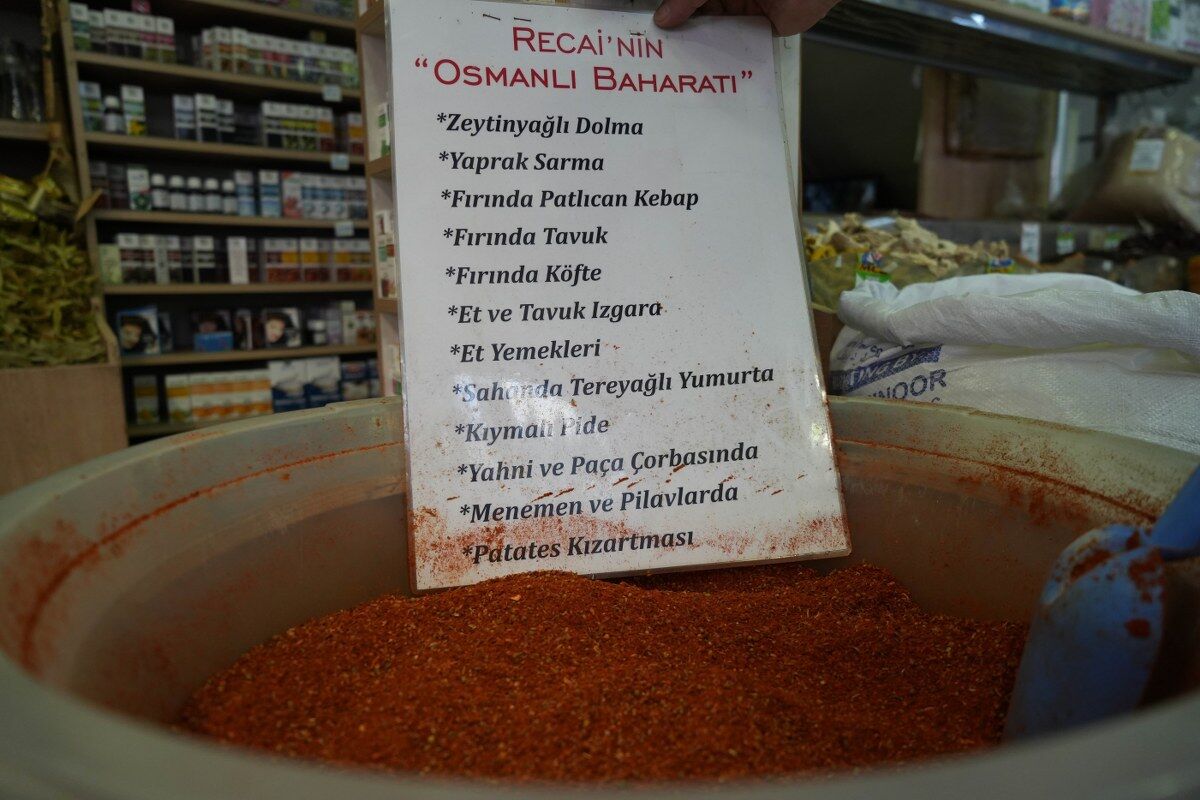 3 yılda buldu, 29 yıldır satıyor! Samsun’da o baharata yoğun ilgi