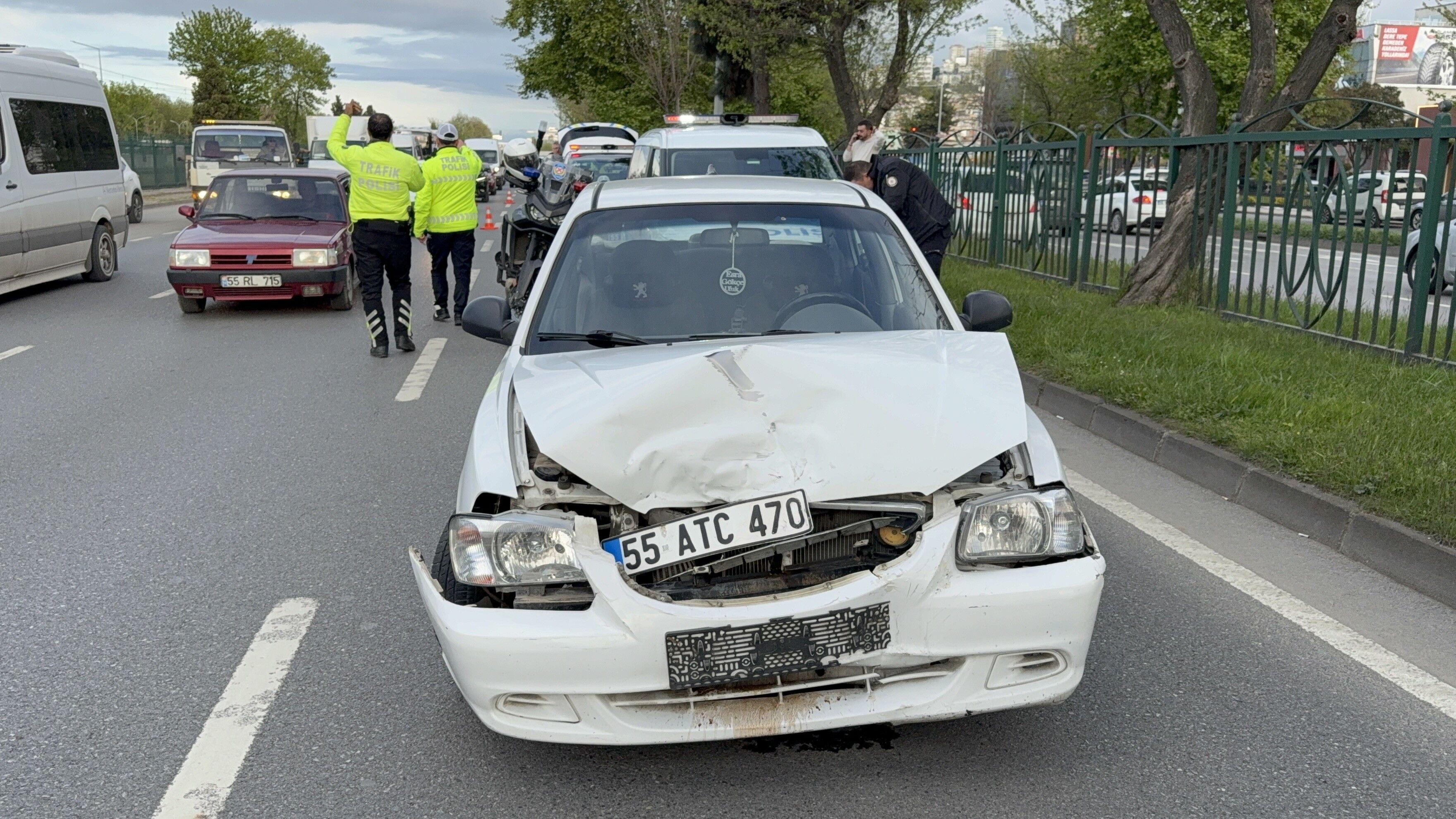 Samsun’da 4 araç birbirine girdi! 2 yaralı