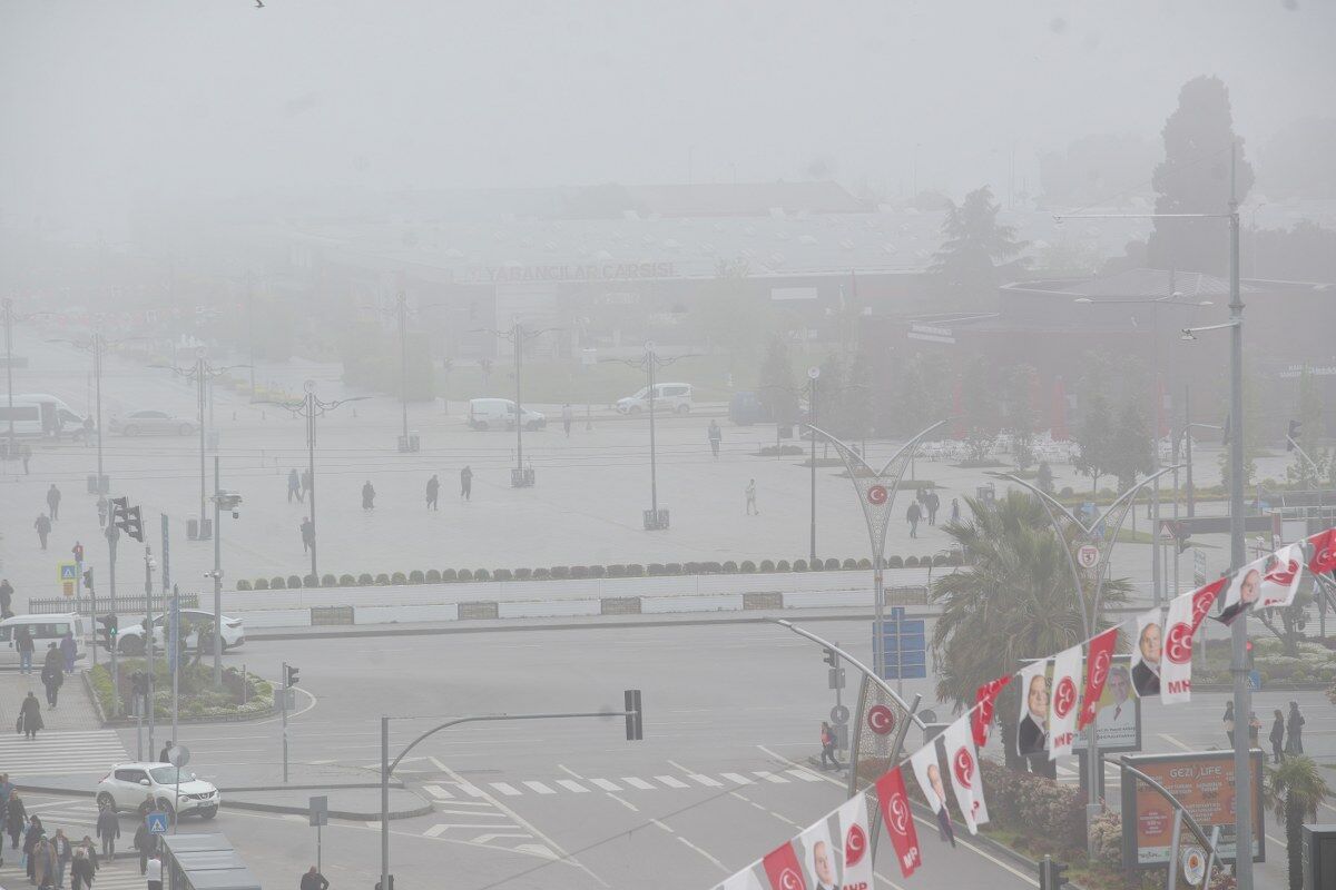 samsun haber: Samsun'u sis esir aldı! Görüş mesafesi düştü 