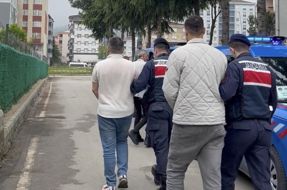 Samsun’da eş zamanlı zehir baskını! 3 kişi tutuklandı 