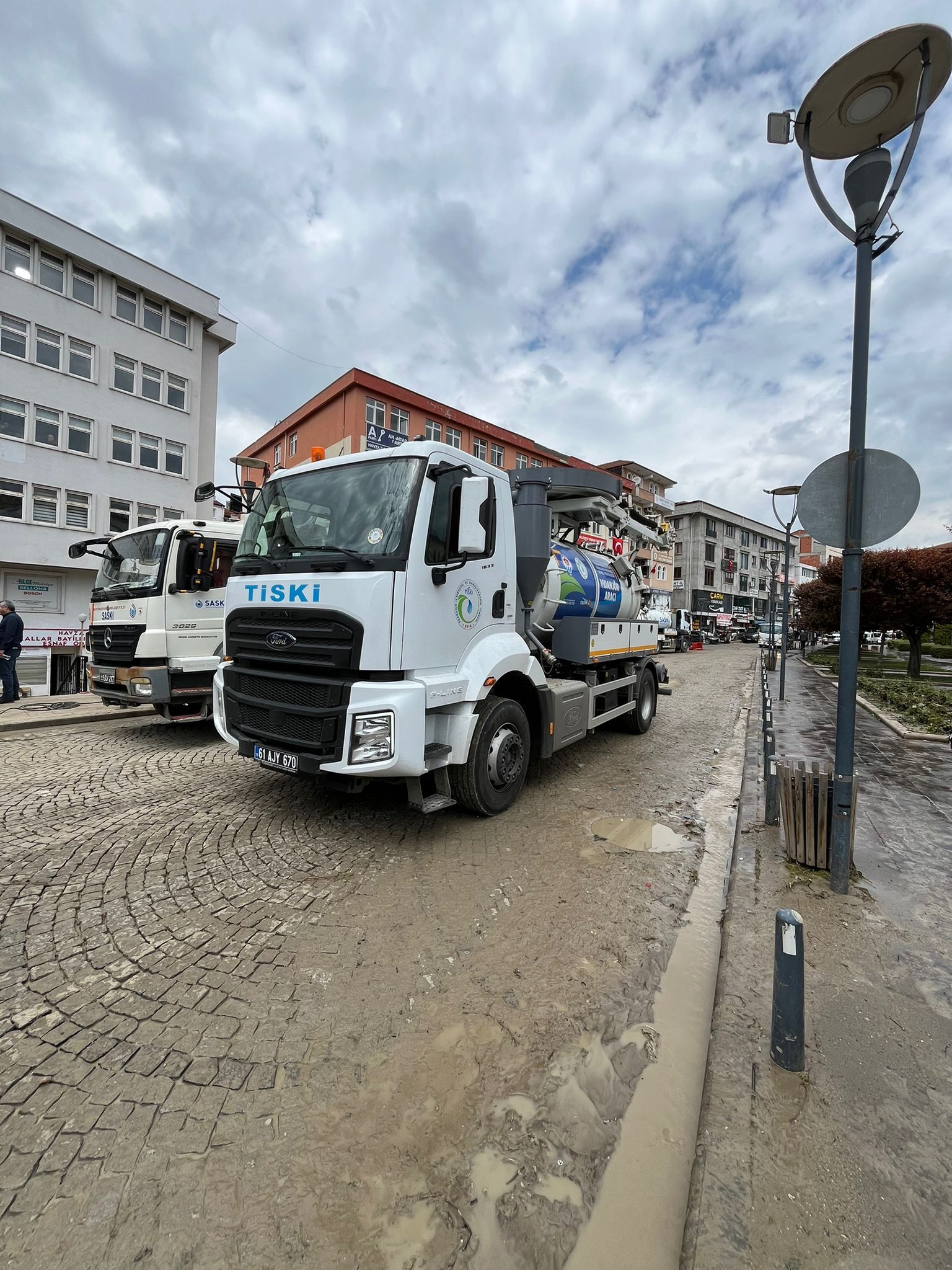 A W703867 01