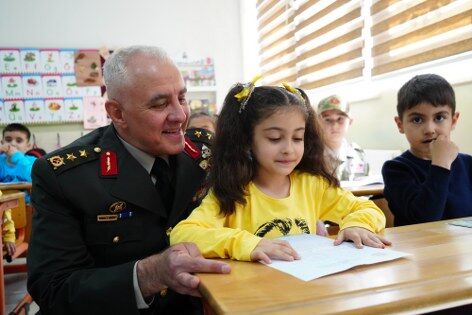 samsun haber: Samsun'da miniklerin Mehmetçik sevinci! Duygu dolu sürpriz