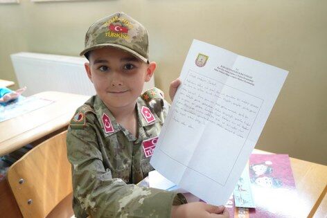 samsun haber: Samsun'da miniklerin Mehmetçik sevinci! Duygu dolu sürpriz
